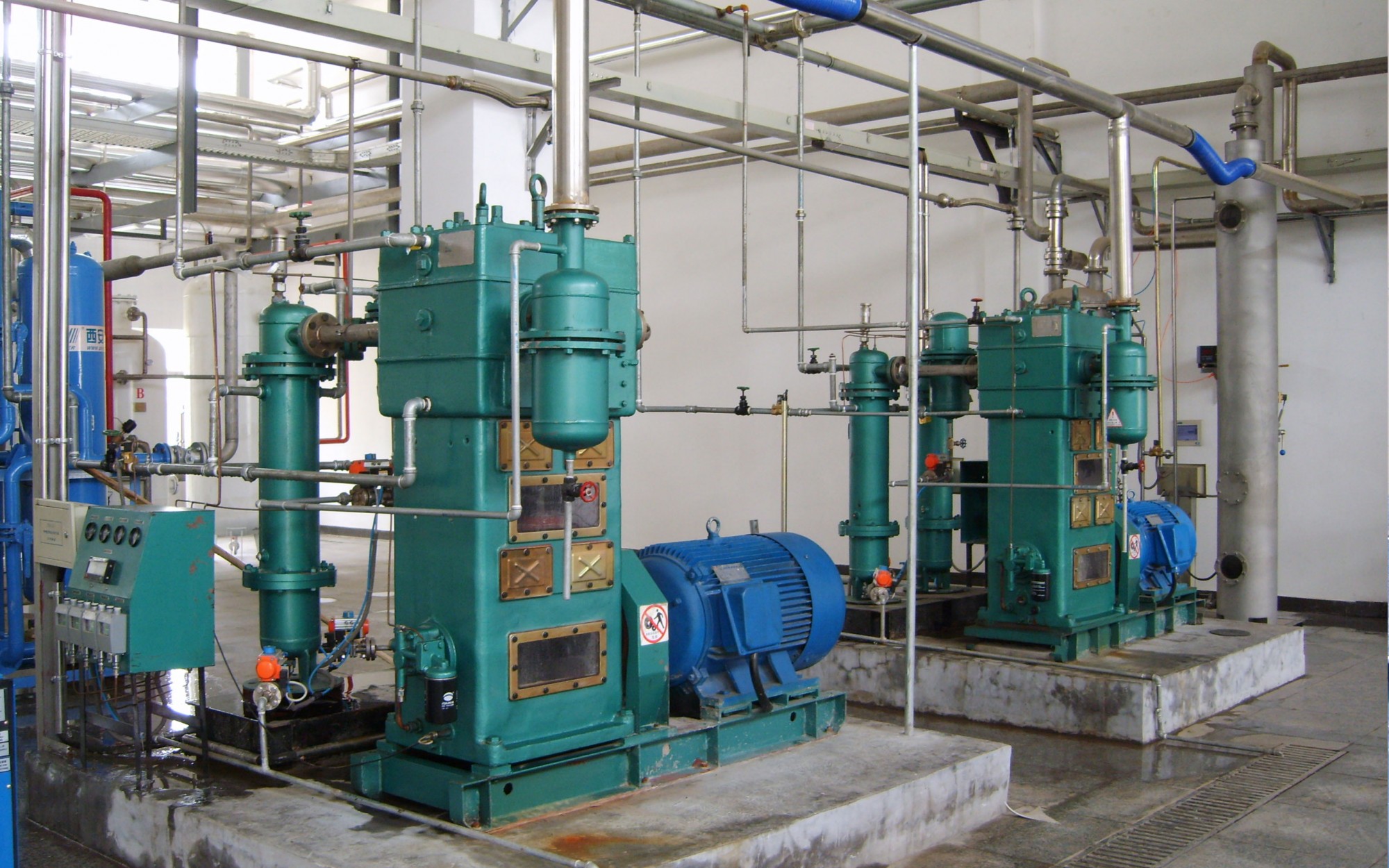 Oxygen Industrial Piston Compressor-9 oxygen industrial piston compressor customer site