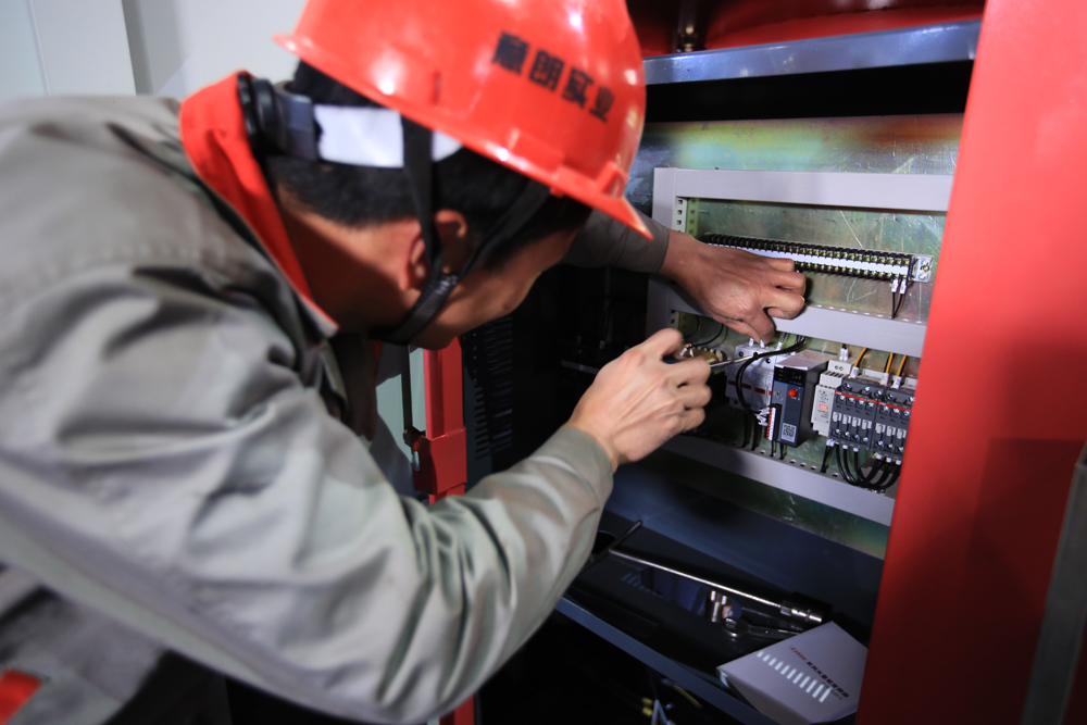 How to Design an Energy-efficient Air Compressor Station?-4 easy maintenance of the air compressor